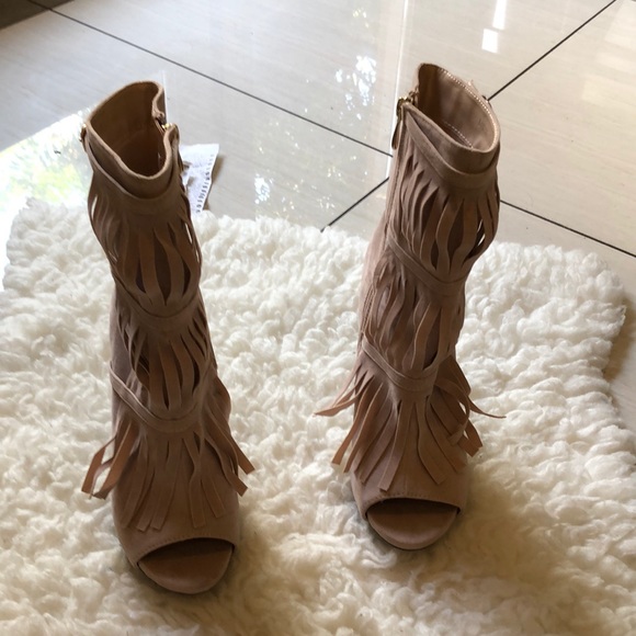 Beige booties - Picture 3 of 7